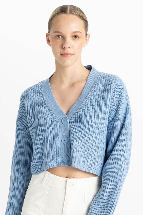 DEFACTO DEFACTO Regular Fit V Neck Basic Plain Buttoned Knitted Cardigan