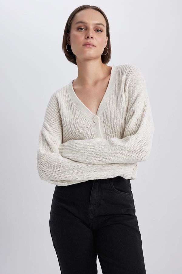 DEFACTO DEFACTO Regular Fit V-Neck Knitwear Basic Cardigan