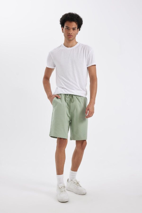 DEFACTO DEFACTO Slim Fit Basic Shorts