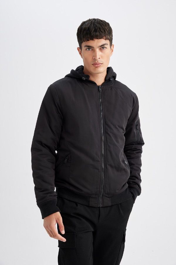 DEFACTO DEFACTO Slim Fit Detachable Hooded Zipper Closure Double Pocket Seasonal Lightweight Bomber Jacket C5908