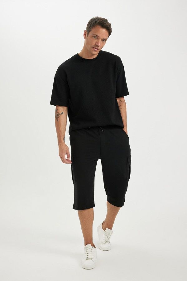 DEFACTO DEFACTO Slim Fit Pocket Capri Basic Shorts