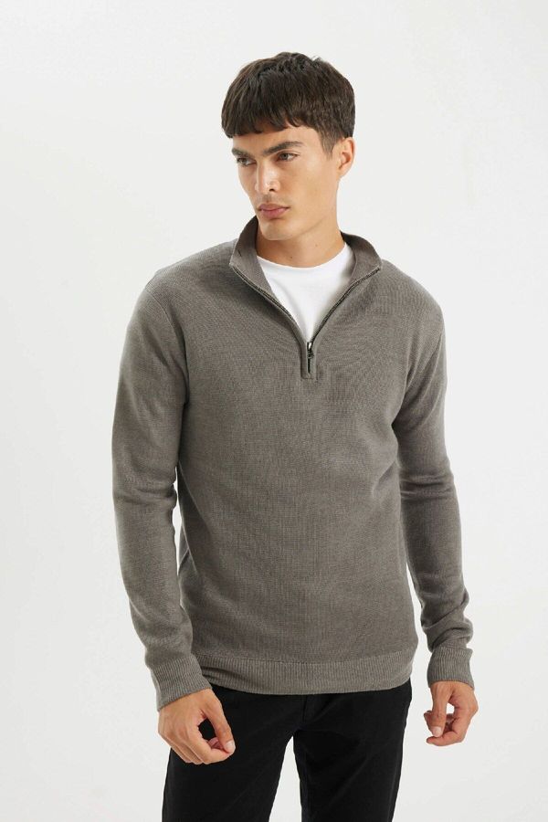 DEFACTO DEFACTO Standard Fit Regular Cut Stand Collar Zippered Basic Plain Knitwear Sweater