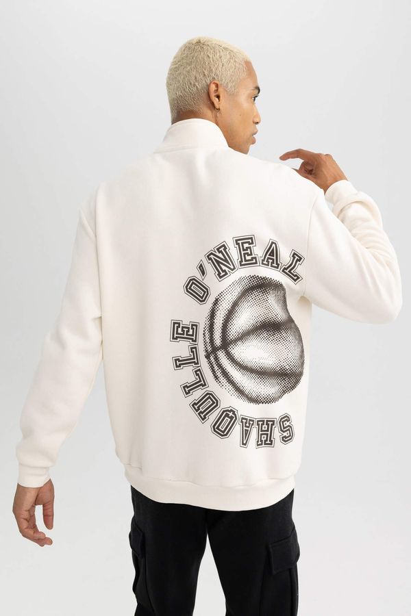 DEFACTO DEFACTO Standard Fit Shaquille O'Neal Licensed  Long Sleeve Sweatshirt