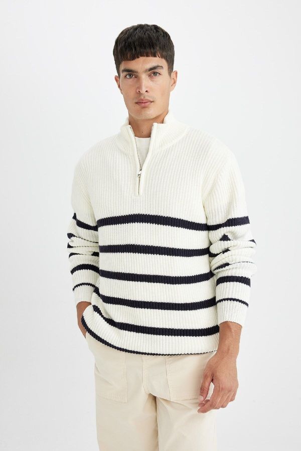 DEFACTO DEFACTO Standard Fit Stand Collar Half Zipper Striped Knitwear Sweater