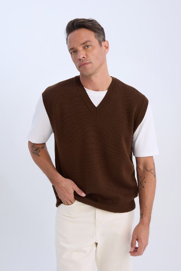 DEFACTO DEFACTO Standard Fit V Neck Knitwear Basic Plain Sweater