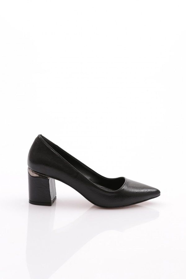 DGN DGN 3300-23y Women's Pointed Toe Thick Heeled Shoes Black