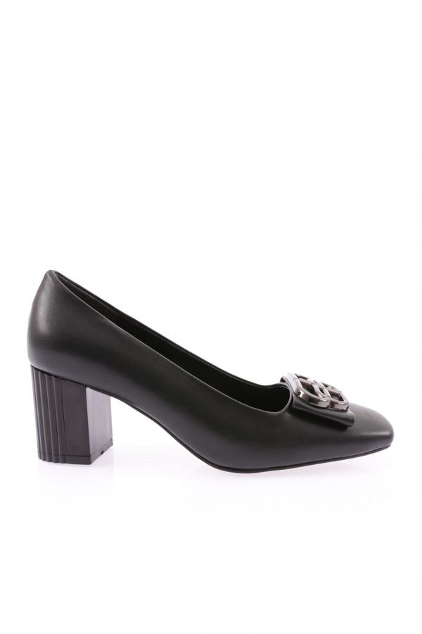 DGN DGN K670 Women's Heeled Shoes with Iron Accessories.