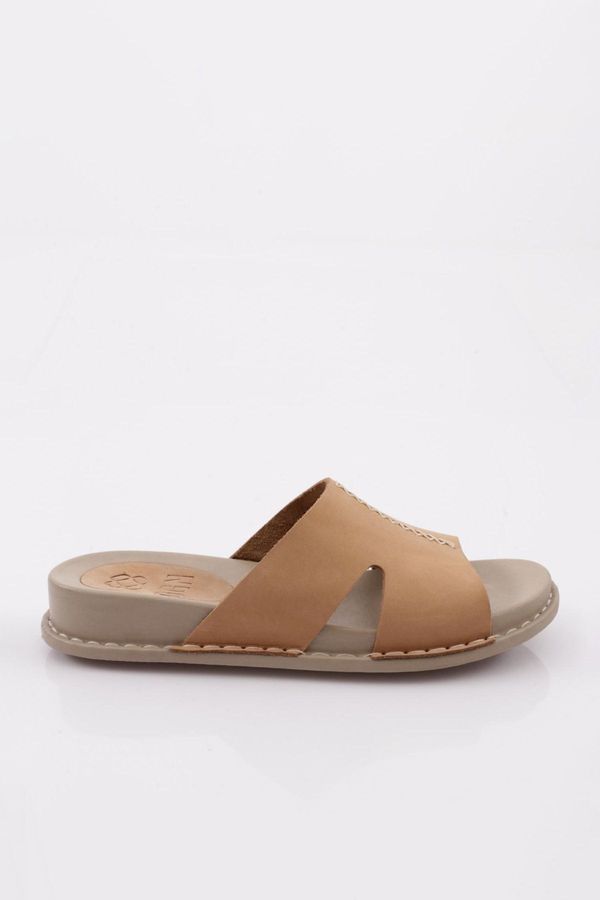 DGN DGN P33 Women's Slippers Genuine Leather Beige Nubuck