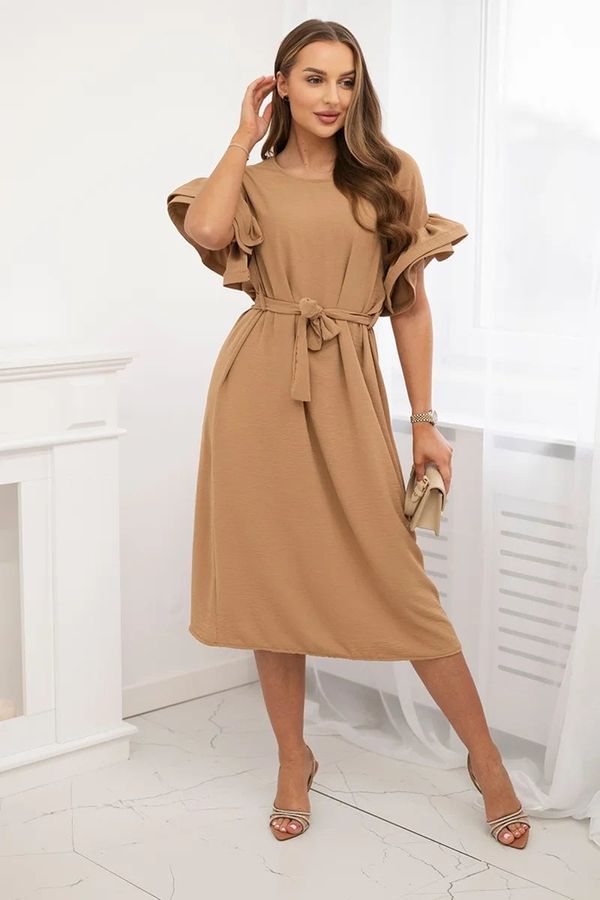 Kesi Dress with a tie at the waist with decorative sleeves Camel