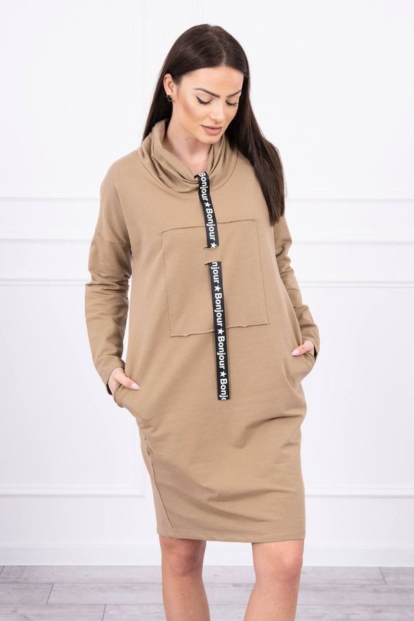 Kesi Dress with camel tie