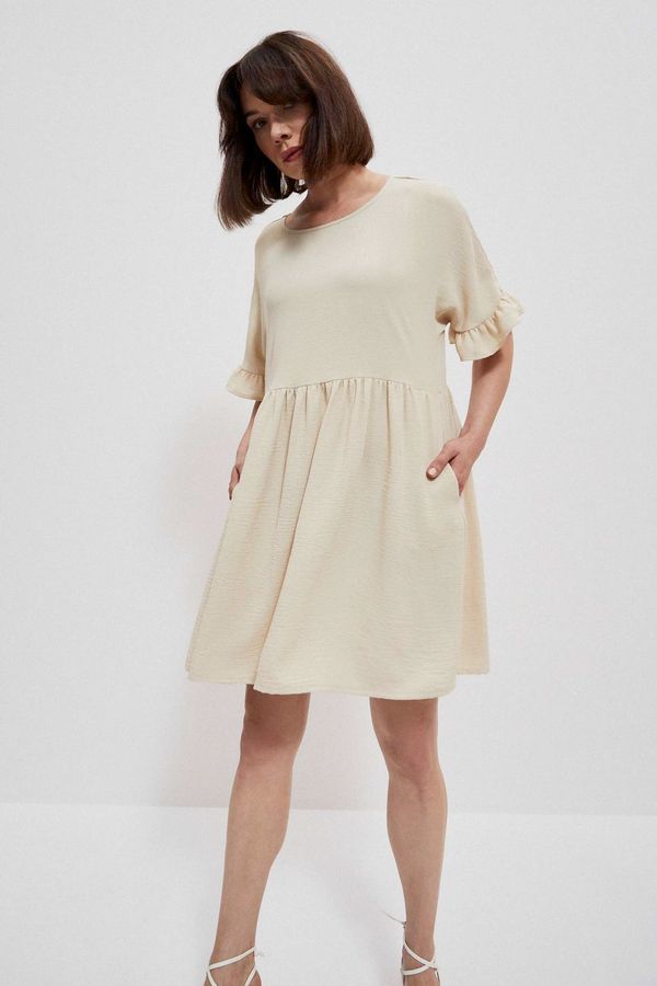 Moodo Dress with ruffles on the sleeves