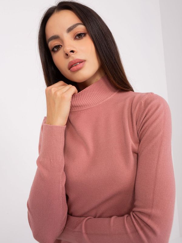 Fashionhunters Dusty pink fitted sweater with turtleneck