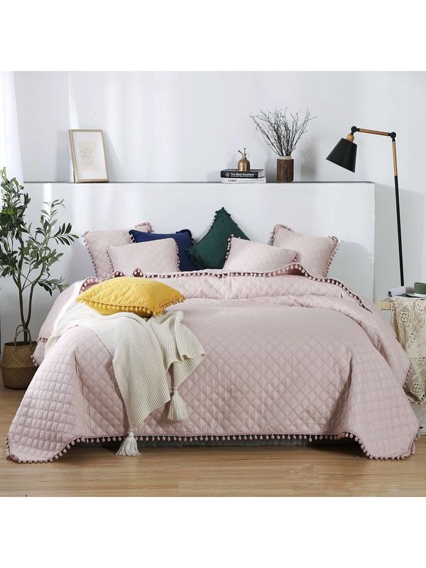 Edoti Edoti Quilted bedspread Pompoo