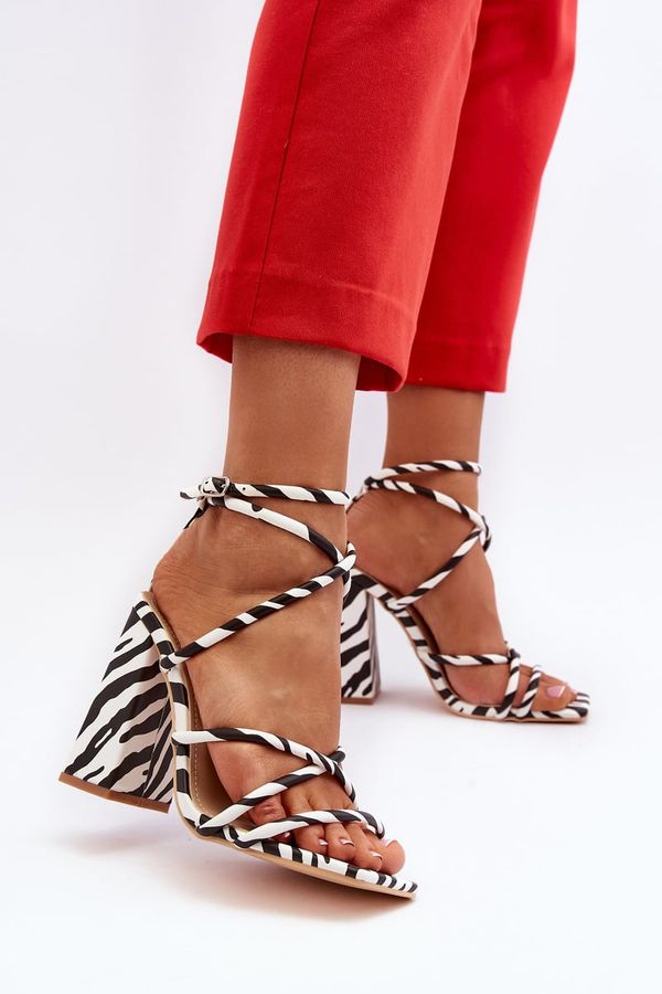 FG2 FG2 Trendy High-Heeled Sandals Black and White Josette