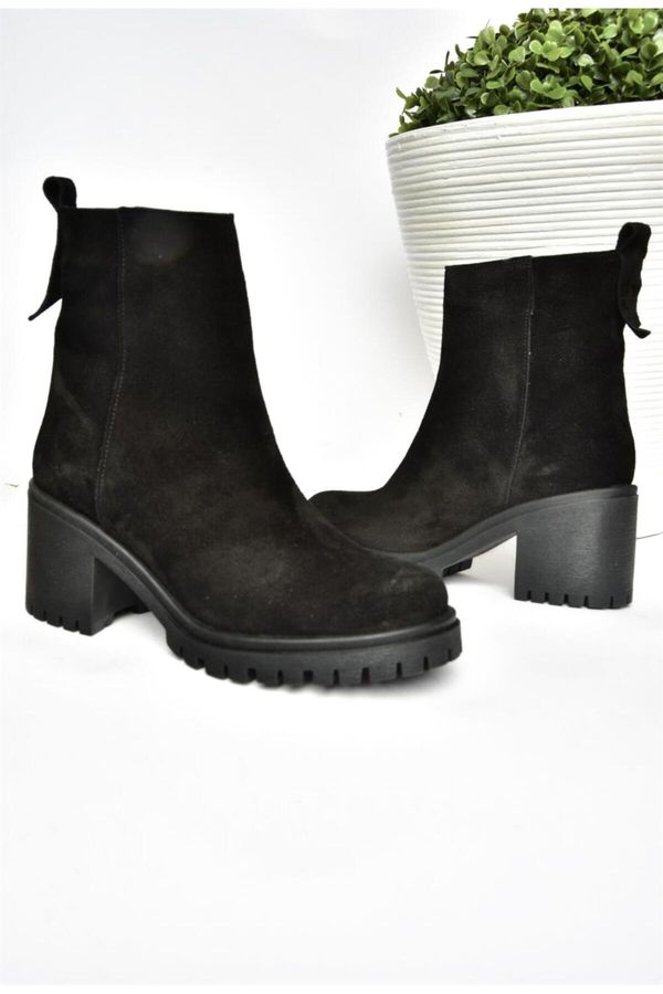 Fox Shoes Fox Shoes R654006502 Black Genuine Leather and Suede Women's Boots with Thick Heels