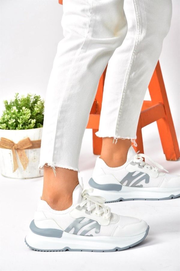 Fox Shoes Fox Shoes White Fabric Thick Soled Sneakers Sneakers