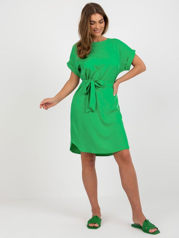 Fashionhunters Green dress RUE PARIS with short sleeves