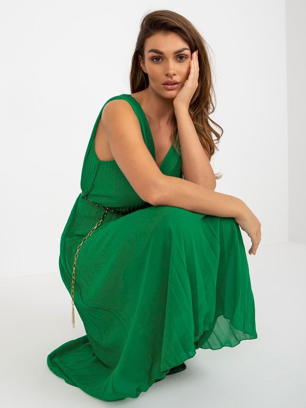 Fashionhunters Green midi dress with chain strap