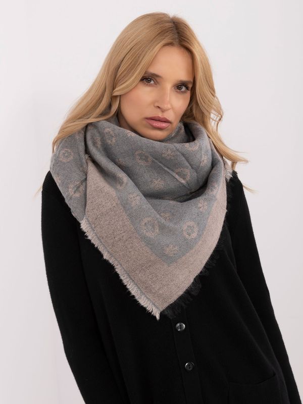 Fashionhunters Grey and light pink patterned winter scarf