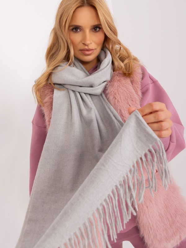 Fashionhunters Grey women's knitted scarf