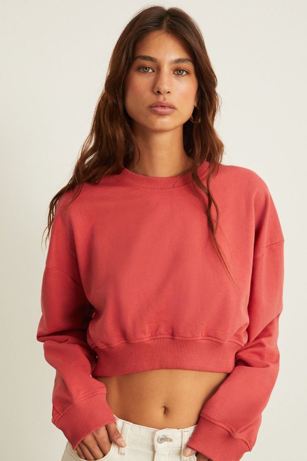GRIMELANGE GRIMELANGE ROSELA Women's Warm Crew Neck Red Crop Sweatshirt with Underwir