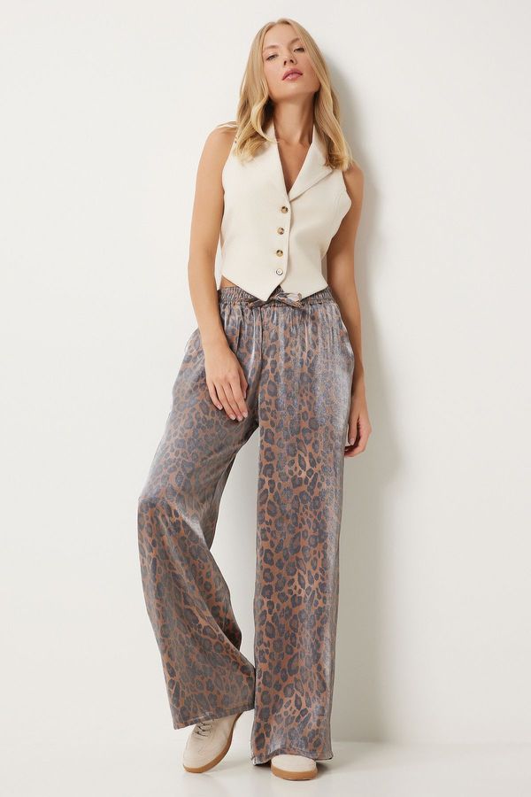 Happiness İstanbul Happiness İstanbul Women's Black Beige Leopard Patterned Shiny Surface Loose Trousers