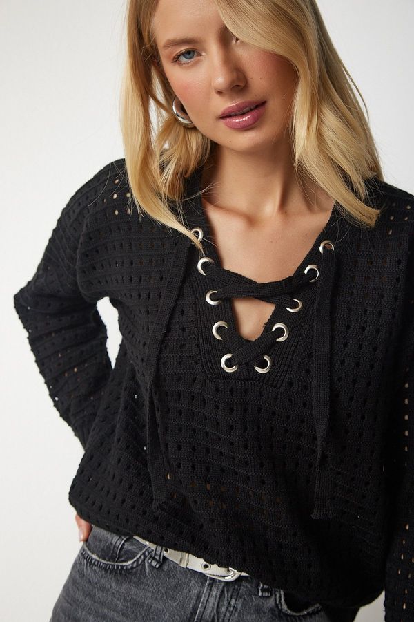 Happiness İstanbul Happiness İstanbul Women's Black Collar Laced Openwork Knitwear Sweater