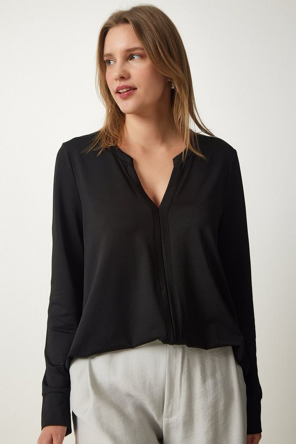 Happiness İstanbul Happiness İstanbul Women's Black Crew Neck Knitted Blouse