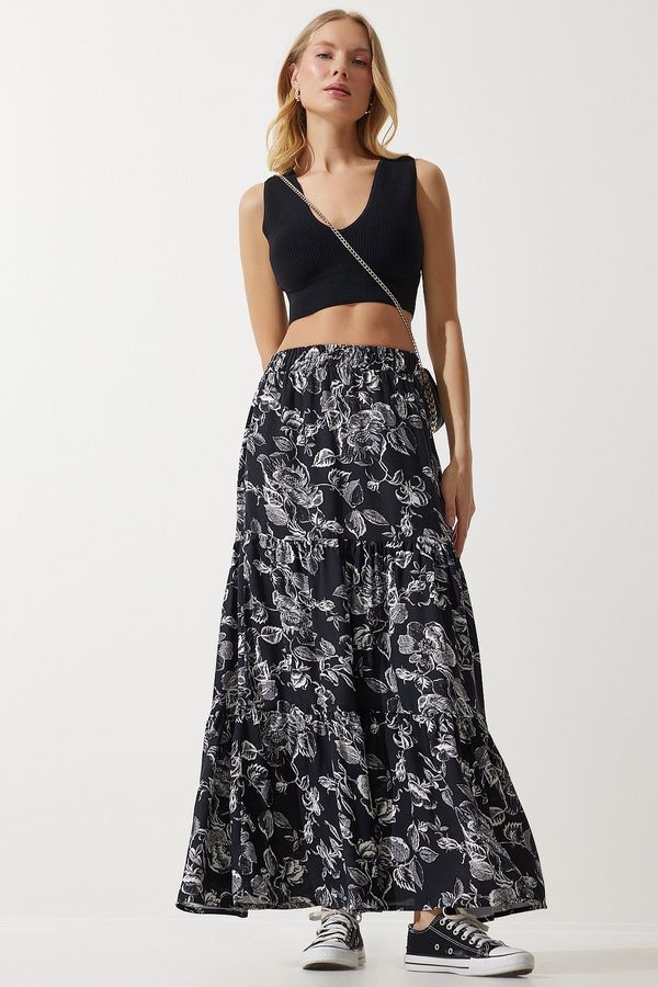 Happiness İstanbul Happiness İstanbul Women's Black Floral Patterned Flounce Viscose Skirt