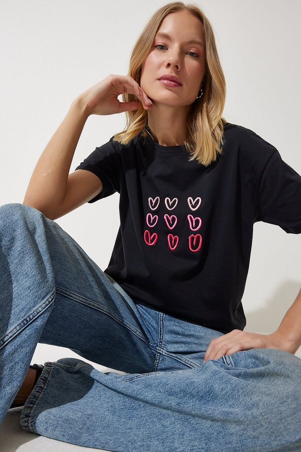 Happiness İstanbul Happiness İstanbul Women's Black Heart Embroidered Cotton T-Shirt
