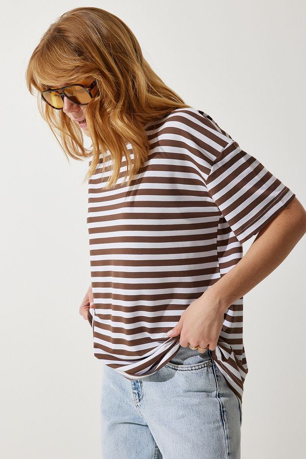 Happiness İstanbul Happiness İstanbul Women's Brown Crew Neck Striped Oversize Knitted T-Shirt