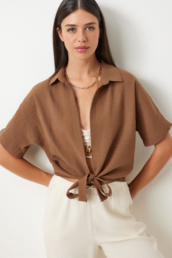 Happiness İstanbul Happiness İstanbul Women's Brown Tie Detailed Linen Blouse