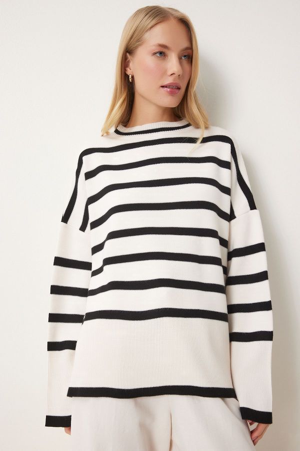 Happiness İstanbul Happiness İstanbul Women's Ecru Black Striped Oversize Knitwear Sweater