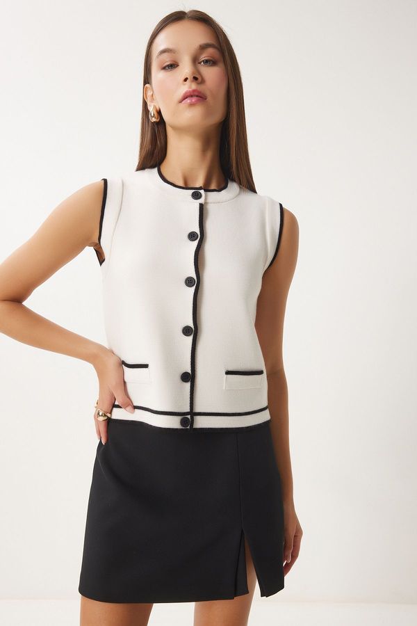 Happiness İstanbul Happiness İstanbul Women's Ecru Contrast Stripe Detailed Knitwear Vest