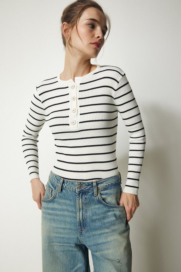 Happiness İstanbul Happiness İstanbul Women's Ecru Stylish Buttoned Ribbed Knitwear Sweater