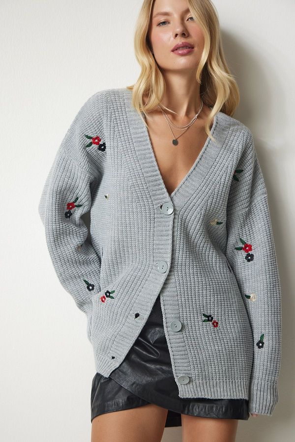 Happiness İstanbul Happiness İstanbul Women's Gray Floral Embroidered Buttoned Knitwear Cardigan