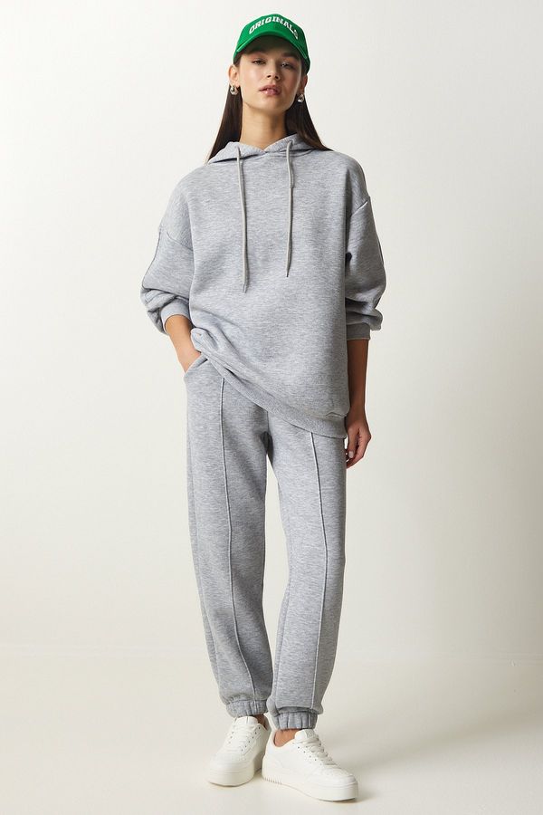 Happiness İstanbul Happiness İstanbul Women's Gray Hooded Shawl Knitted Tracksuit Set