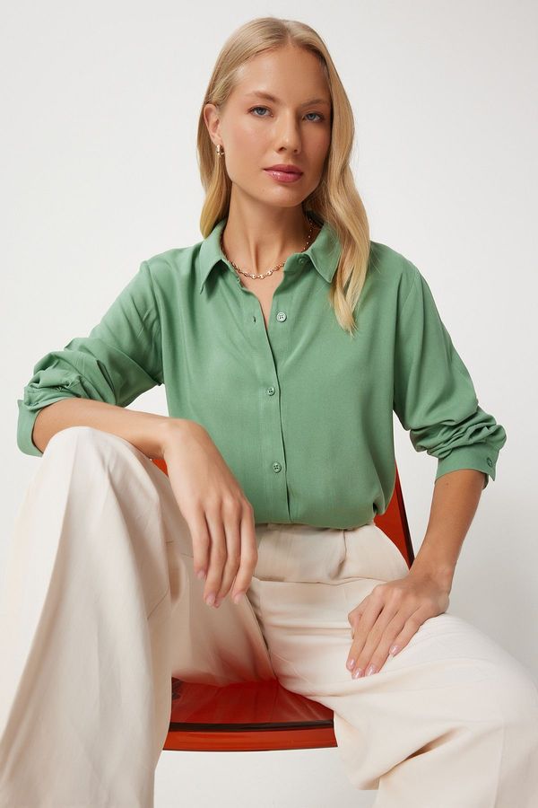 Happiness İstanbul Happiness İstanbul Women's Khaki Casual Viscose Shirt