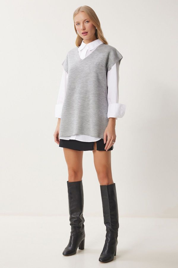 Happiness İstanbul Happiness İstanbul Women's Light Gray V-Neck Belted Long Knitwear Sweater