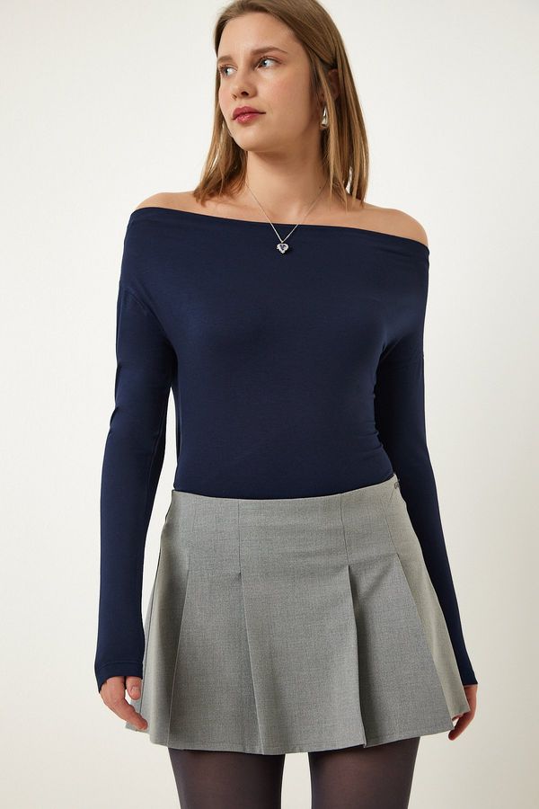 Happiness İstanbul Happiness İstanbul Women's Navy Blue Boat Neck Knitted Blouse