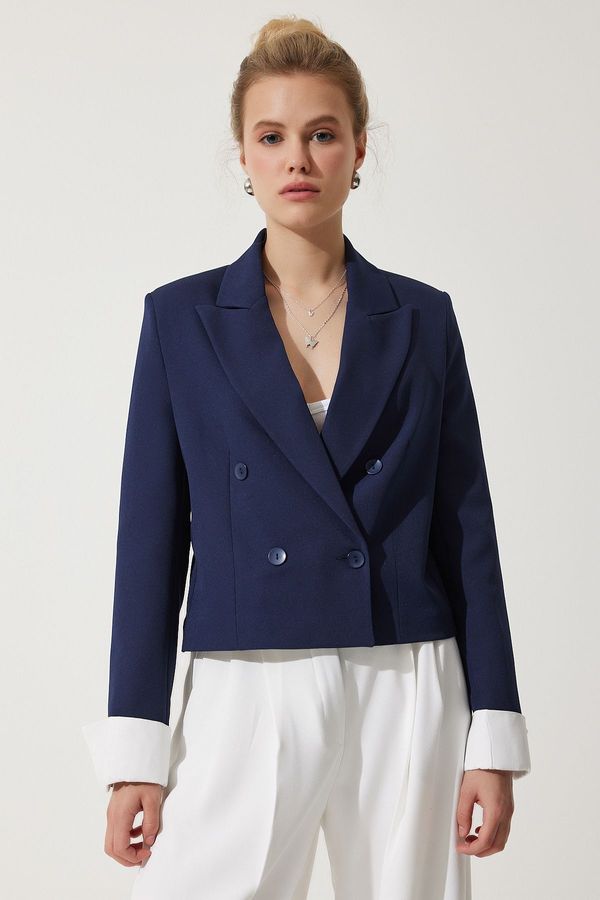Happiness İstanbul Happiness İstanbul Women's Navy Blue Contrast Cuffed Short Blazer Jacket