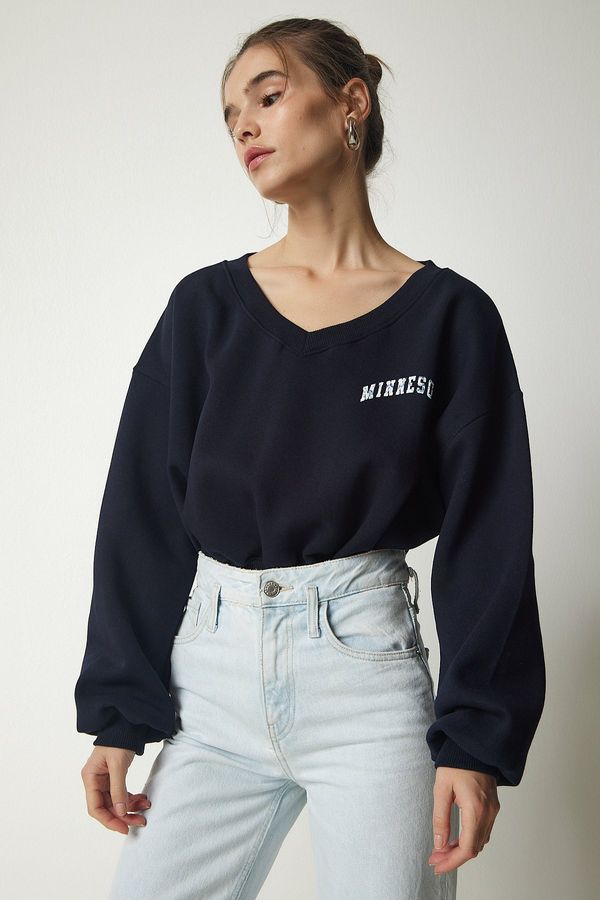 Happiness İstanbul Happiness İstanbul Women's Navy Blue V-Neck Oversized Crop Knitted Sweatshirt