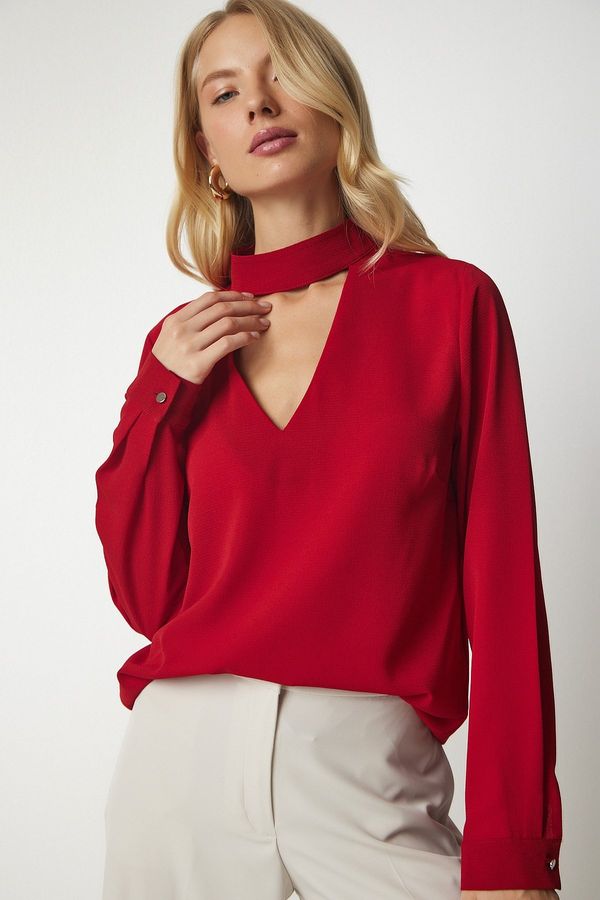 Happiness İstanbul Happiness İstanbul Women's Red Window Detailed Decollete Crepe Blouse