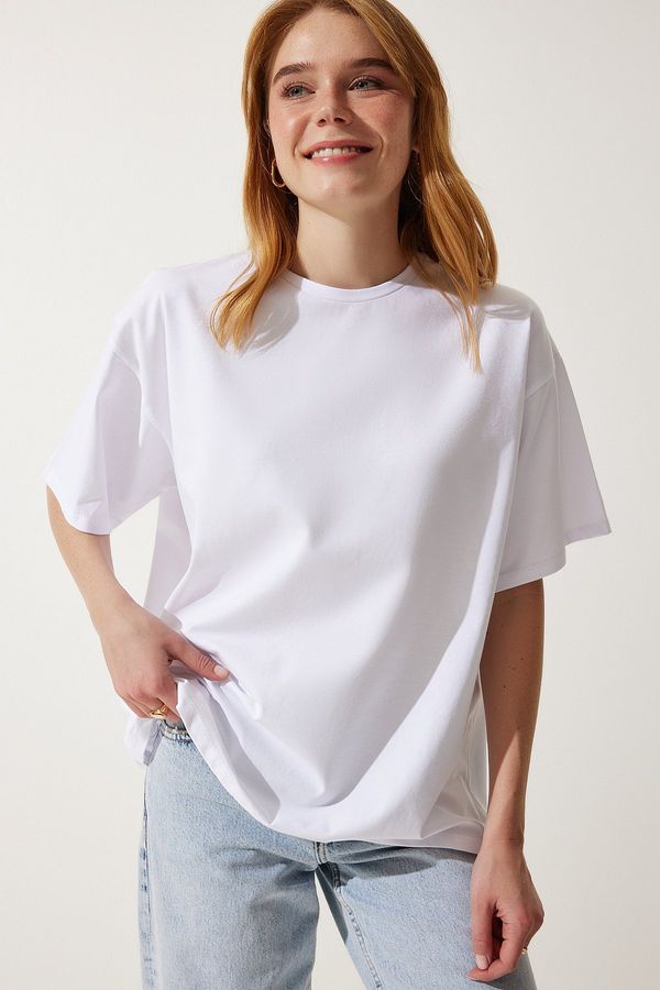 Happiness İstanbul Happiness İstanbul Women's White Basic Oversize Knitted T-Shirt