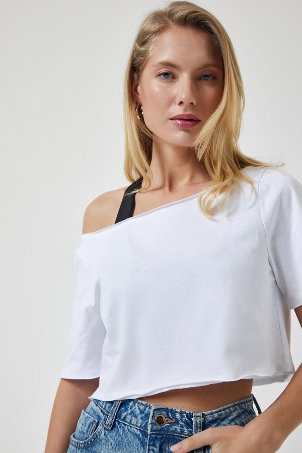 Happiness İstanbul Happiness İstanbul Women's White Boat Neck Basic Crop Knitted T-Shirt