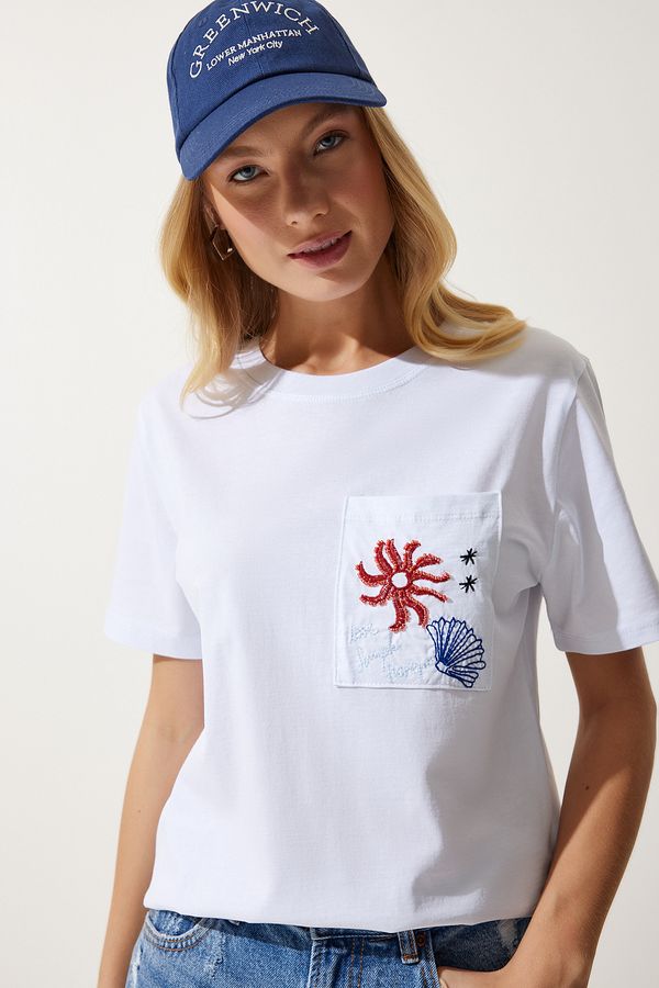 Happiness İstanbul Happiness İstanbul Women's White Crew Neck Embroidered Knitted T-Shirt