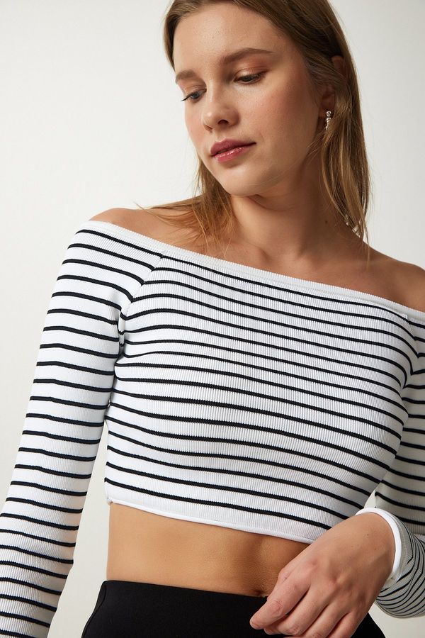 Happiness İstanbul Happiness İstanbul Women's White Square Neck Striped Crop Blouse