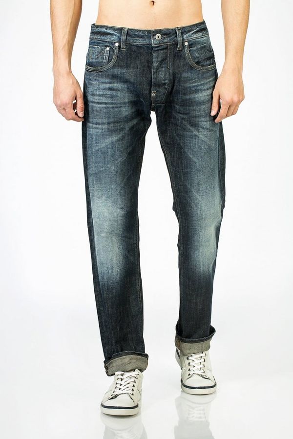 G Star Jeans - G-STAR defend straight