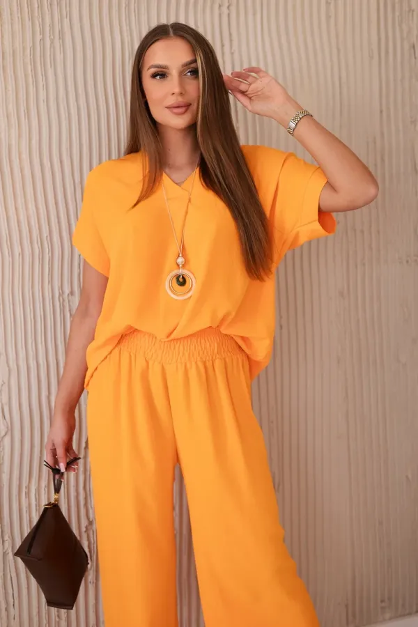 Kesi Włoski Kesi Włoski Set with necklace blouse + pants bright green