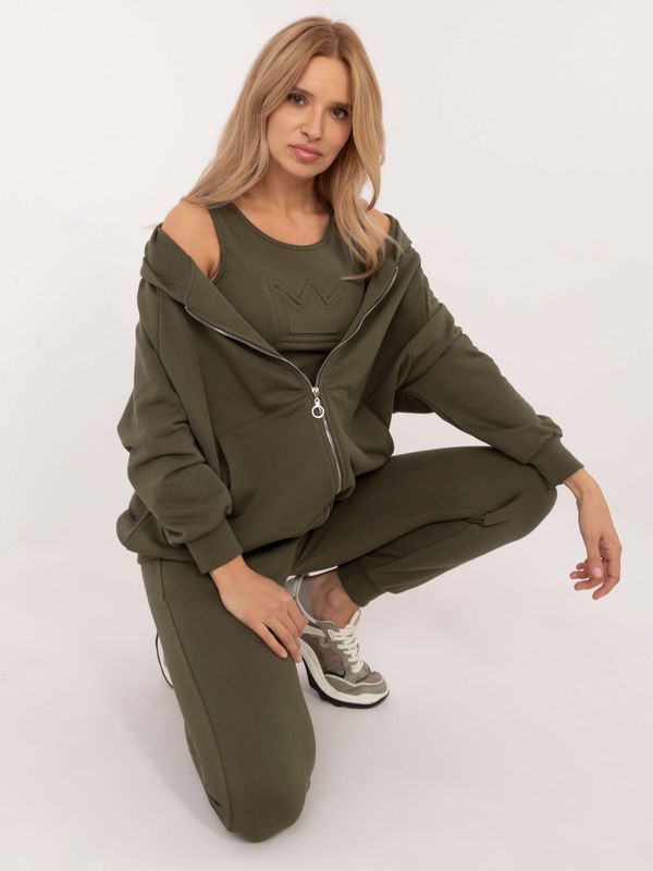 Fashionhunters Khaki set of women's sweatpants with sweatshirt